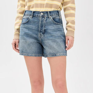 Shorts en jean droits à taille haute de style américain classique, pantalons décontractés pour femmes, vêtements d'été pour équipes professionnelles - Product Image 1