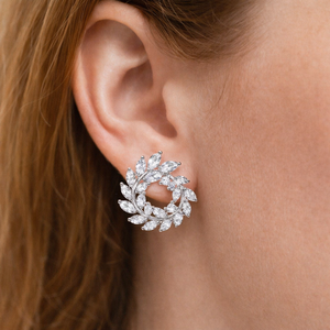 Boucles d'oreilles clous en or jaune 14 carats et argent sterling 925 avec diamants, motif feuille et pavé de diamants ronds, boucles d'oreilles florales élégantes, cadeau idéal pour elle - Product Image 3