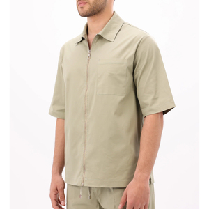 Chemise zippée à manches courtes pour homme, décontractée, légère et respirante, idéale pour l'été, personnalisation de marque, fournisseur OEM - Product Image 4