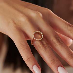 14k Gold Diamond Ring Emerald Cut Prong Setting floral Style Unisex - Product Image 3