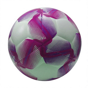 Ballon de football officiel personnalisé, cousu à la machine, en PU et caoutchouc massif, léger, écologique, haute rétention d'air, pour les professionnels - Product Image 6