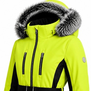 Veste de ski imperméable tendance pour femmes, vert vif, avec capuche en fourrure et ceinture ajustable, isolation synthétique, technologie Gore-Tex - Product Image 4