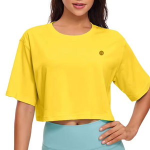 Camiseta clásica para mujer, ligera, informal, a la moda, cómoda, con cuello redondo, estilo urbano para uso diario. - Product Image 1