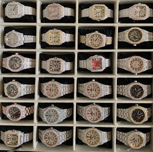 Montre mécanique antique de luxe en acier inoxydable noir et blanc avec saphir, affichage de la date, diamants glacés, 40 mm - Product Image 6