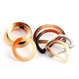 Anillos de Resina para Mujer, Acabado Liso y Pulido, Estilo Moderno, Elegante, Accesorio de Moda para el Cinturón, Uso Diario, Ecológico y Duradero - Product Image 1
