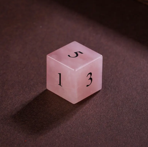 Juego de Dados de Cuarzo Rosa Natural Hechos a Mano de Lujo, Colección Premium de Dados Poliédricos para Juegos de Rol de Mesa - Product Image 3