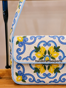 Sac à bandoulière de luxe artisanal personnalisé, motif floral bleu et jaune, tendance, robuste, léger et sûr, à porter en bandoulière - Product Image 3
