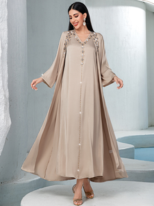 Abaya de Satén Sedoso de Lujo AN12450 con Detalle de Diamantes Cosidos a Mano, Conjunto de 2 Piezas, Vestido Interior y Exterior para Mujer, Ropa Elegante para la Noche - Product Image 1