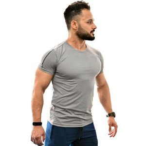 Custom Polyester Spandex Lightweight Slim Fit Raglan Sleeve Muscle Dry Fit Training Tops Running Gym <b>Compression</b> T Shirt for Men - Product Image 3