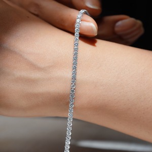 Bracelet tennis de luxe en or massif 14 carats avec diamants de laboratoire certifiés IGI – Bijou élégant pour mariages et soirées féminines - Product Image 5