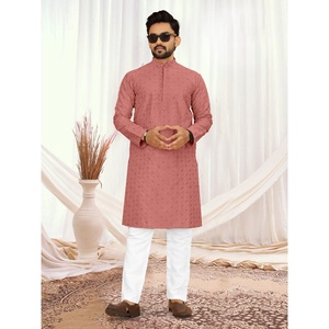 TENDENCIA SECUENCIA LUCKNOWI TRABAJO HOMBRE KURTA CON PAYJAMA BEBÉ ROSA - Product Image 1