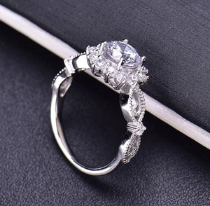 Luxury Romantic Flower Shape Diamond Ring S925 Silver Vintage Wedding Engagement Ring IGI Certified VVS Diamond Fine Jewelry - Product Image 2