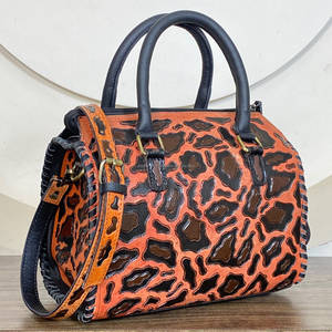 Nuevas Bolsas de Viaje de Fin de Semana Unisex de Lujo, Hechas a Mano con Cuero Vacuno y Estampado de Leopardo, Estilo Moderno - Product Image 5