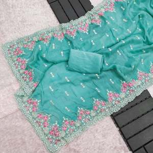 Sari brodé de créateur avec des paillettes pour les robes de mère de la mariée - Product Image 6
