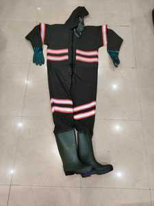 LAKSHY Full Body PVC Fishing Wader Suit with Reflective Tape 600 lb Load Capacity Made in Guizhou - Product Image 3