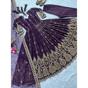 Robe de soirée design Anarkali avec séquence et broderie - Product Image 1
