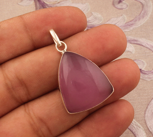 Vente en gros de bijoux en jade lavande faits à la main pour femmes, pendentif bohème tendance en argent 925, qualité supérieure, pierre précieuse authentique - Product Image 2