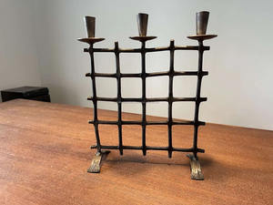 Candelabro de hierro forjado moderno Diseño cuadrado con malla para Navidad-Sostiene 3 velas - Product Image 3