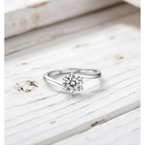 Anillo de Diamantes Redondos de Moissanita de Moda, Joyería de Lujo para Bodas para Mujer, Disponible a Precio de Fábrica - Product Image 4