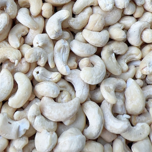 Noix de cajou biologiques en gros de l'usine du Vietnam, noix de cajou W180 W210 W240 Santigo, exigences OEM ODM pour les clients - Product Image 1