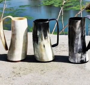 Jarra de Cuerno Vikinga Hecha a Mano, Auténtica, Duradera y Rústica - Product Image 1