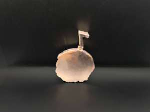 Pendentif Premium en Alliage Givré Diamanté, Style Hip Hop Chrétien, Prestige Urbain, Modèle Roi - Product Image 2