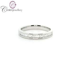 Classique 18K AU750 Solide Blanc Jaune Or Alliance Naturel Canal Ensemble Baguette Diamants Usine Directe pour Les Occasions De Fête - Product Image 1