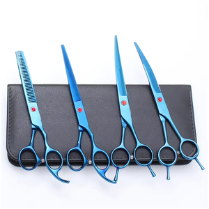 Juego de Tijeras Profesionales de 7 Pulgadas para Recortar Mascotas, Ligeras y Ergonómicas, Kit de Peluquería Canina para Uso Veterinario y en Salones - Product Image 6