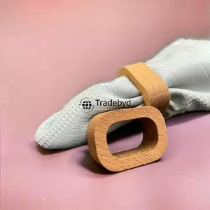 Anneaux de serviette de table en bois classiques et élégants, écologiques et durables, accessoires de décoration de table Tradebyd - Product Image 3