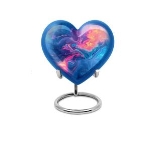 Urne funéraire miniature décorative en métal bleu en forme de cœur, pour cendres humaines d'adulte, avec motif de voiture de course sur la plage. - Product Image 6