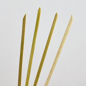 Paquete de 50 Palillos de Bambú de 4.5 Pulgadas con Diseño de Lazo Elegante para Aperitivos de Boda, Tablas de Charcutería, Adornos para Cócteles - Product Image 4