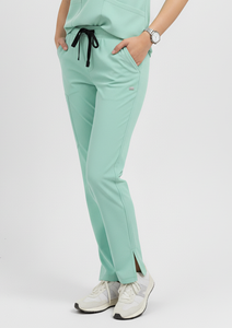 Ensemble d'uniformes médicaux unisexes pour hôpital : Blouse à col en V et pantalon cargo jogger multipoches, tissé extensible et durable pour le secteur de la santé - Product Image 3