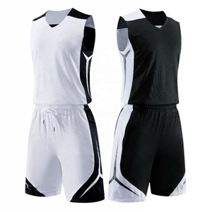 Kits d'uniformes de basket-ball avec logo personnalisé Maillot en polyester à séchage rapide Shorts des Lakers Uniformes d'équipe respirants avec techniques imprimées - Product Image 4