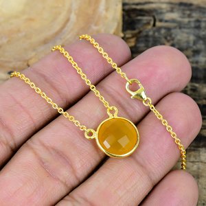 Collier avec pendentif en chalcédoine jaune naturelle de forme ronde, chaîne en argent sterling 925 plaqué or 18 carats - Product Image 3