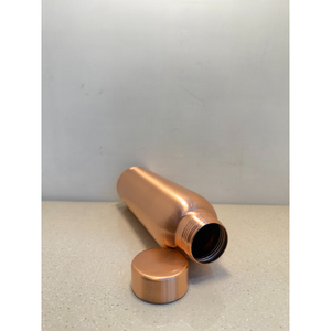 Bouteille d'eau en cuivre pur de qualité supérieure, artisanale, ayurvédique, sans soudure, avec couvercle anti-fuite, pour la salle de sport, le yoga et le soutien quotidien de la santé - Product Image 6