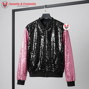 เสื้อแจ็คเก็ตบอมเบอร์สีดำประดับกลิตเตอร์ระยิบระยับ ระบายอากาศได้ดี ของกลุ่มพี่น้องอัลฟาคาปา  แขนยาวทันสมัย เป็นมิตรต่อสิ่งแวดล้อม - Product Image 3