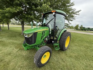 Tractor Compacto de Servicio Pesado 2026 4066R de Alto Rendimiento, Suministro al por Mayor - Product Image 5
