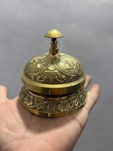 Campana de mesa de latón dorado pulido para decoración de mostrador de hotel y uso de servicio con estructura metálica resistente - Product Image 6