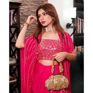 Vêtements de fête Indo-occidentaux pour femmes avec des détails en sequins, zari et papier - Product Image 1