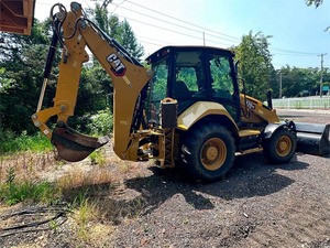 รถตักล้อยาง CAT 420XE ดีเซล พร้อมบุ้งกี๋หน้าและบุ้งกี๋หลัง สำหรับงานก่อสร้างและงานเกษตร - Product Image 3