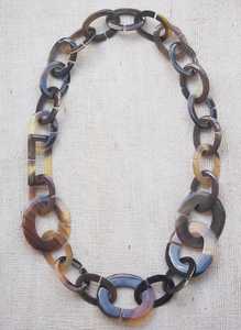 Collar de Corazón Hecho a Mano con Cuerno Natural MN EXPORTS, Cadena Gruesa, Joyería Boho para Mujer, Modelo Uttar Pradesh MNE-424 - Product Image 6