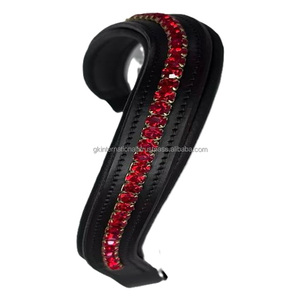 Diadema para caballo de cuero acolchado suave con diseño de onda y canal vacío, con incrustaciones de cristales rojos, Mega Bling, para doma. - Product Image 2