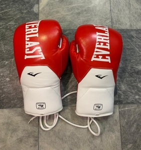 Guantes de Boxeo Estilo Mexicano con Cordones, Rojos y Blancos, de Cuero Genuino, para Entrenamiento y Kick Boxing - Product Image 6