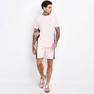 Ensemble T-shirt et short pour homme, rose clair, col rond, couleur unie, séchage rapide, sportif, décontracté, été, coupe classique, manches courtes - Product Image 1