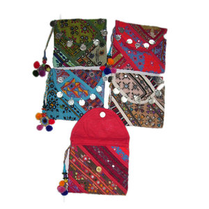 Fournisseur en gros – Dernier style – Pochette enveloppe patchwork Banjara pour femme – Sac à main ethnique en cuir de qualité supérieure – Tendance - Product Image 2