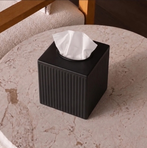 Boîte à mouchoirs carrée en métal noir cannelé, distributeur facial côtelé, accessoire moderne pour salle de bain, fourniture hôtelière en gros - Product Image 2