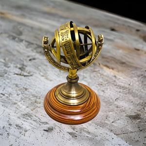 Esfera Armilar de Latón Antiguo – Decoración de Globo Celeste Vintage - Product Image 4