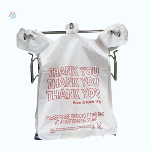 Bolsa de Compras Blanca Reciclable de LDPE/HDPE con Fuelle Lateral y Asa Tipo Chaleco, con Impresión de 'Gracias' en Rojo - Product Image 6