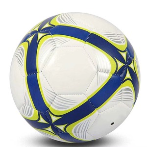 Ballon de football de qualité supérieure conçu pour des performances cohérentes lors des matchs de ligues professionnelles - Product Image 1