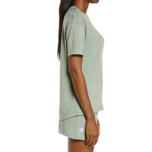 ChicDesign Women Modern Style <b>Twin</b> <b>Set</b> Top And Shorts Casual Outfit Casual Two Piece Outfit Top And Shorts Cheap Rate For Bulk - Product Image 3